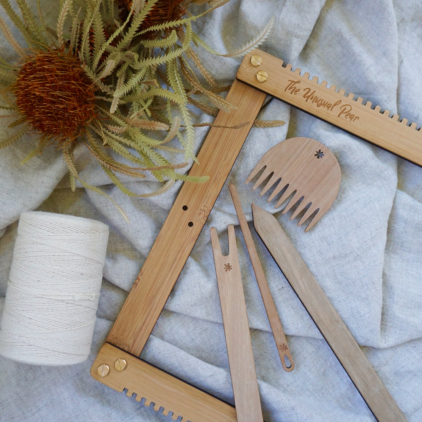 Beginner Weaving Loom - The Unusual Pear